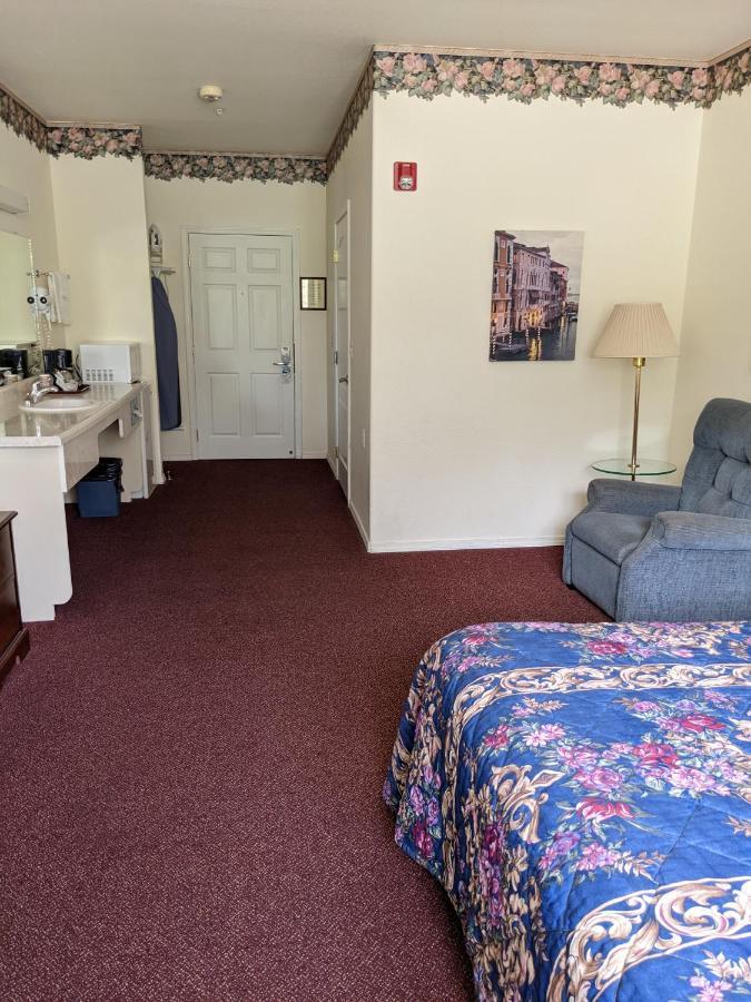 Lighthouse Inn Crescent City Esterno foto