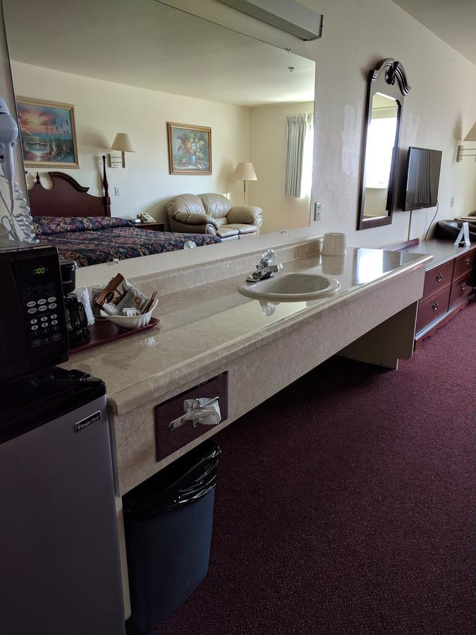 Lighthouse Inn Crescent City Esterno foto